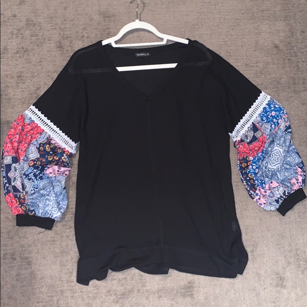 MIHOLL | knit blouse w/ silk sleeves